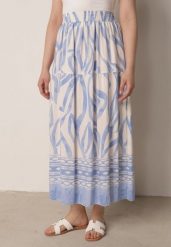 Niebieska Wiskozowa Rozkloszowana Spódnica z Geometrycznym Motywem Lilysa. Niebieskie spódnice damskie Born2be, uniwersalny, bez wzorów, z wiskozy, eleganckie, maxi, dopasowane. Za 59.99 zł.