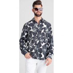 KOSZULA Just Cavalli. Czarne koszule męskie Just Cavalli, m, bez wzorów, z wiskozy, bez kołnierzyka, bez ramiączek. Za 678.30 zł.