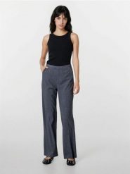 Eleganckie spodnie z kantem - szary. Szare spodnie materiałowe damskie Sinsay, l, bez wzorów. Za 49.99 zł.