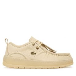 Półbuty Lacoste. Białe półbuty damskie Lacoste, bez wzorów, bez obcasa, na płaskiej podeszwie, bez zapięcia. Za 611.99 zł.