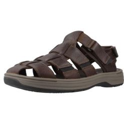 Sandały CLARKS SALTWAY COVE Brązowy. Brązowe sandały męskie Clarks, ze skóry, bez zapięcia. Za 388.99 zł.