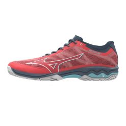Buty do tenisa damskie Mizuno Wave Exceed Light CC Fierry Coral 2. Czerwone obuwie sportowe damskie Mizuno, bez wzorów, tenisowe, mizuno wave. Za 279.99 zł.