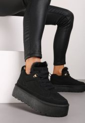 Czarne Sneakersy Stylizowane na Śniegowce Ozdobione Futerkiem Maviena. Czarne obuwie sportowe damskie Renee, z materiału. Za 99.99 zł.