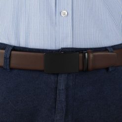 Pasek męski skórzany 3,5 cm klamra automatyczna Beltimore brązowy 02-559 : Rozmiar pasków - r.105-120 cm. Brązowe paski damskie bez wzorów, ze skóry, wizytowe. Za 64.99 zł.