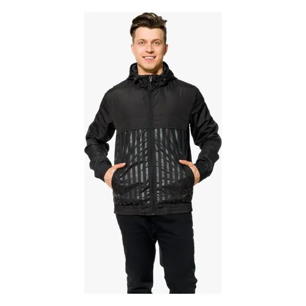 Umbro Kurtka Adder , czarny, rozmiar XL. Czarne kurtki męskie Umbro, m, bez wzorów, z materiału, bez kaptura. W wyprzedaży za 99.99 zł.