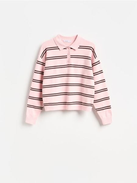 Sweter polo - różowy. Czerwone swetry damskie Reserved, l, bez wzorów, z dzianiny, bez kołnierzyka, bez ramiączek, bez kaptura. Za 129.99 zł.