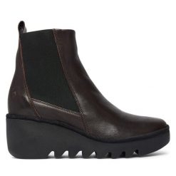 Botki Fly London. Brązowe botki damskie Fly London, bez obcasa, na koturnie, bez zapięcia. Za 749.99 zł.