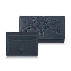 Zestaw prezentowy dla niej portfel damski w kwiaty T-45 i skórzane etui na karty T-151 Paolo Peruzzi ZUP-144-DB. Niebieskie portfele damskie Paolo Peruzzi, bez wzorów, ze skóry. Za 99.00 zł.