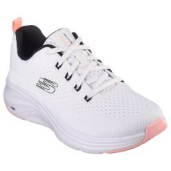 Buty do chodzenia damskie Skechers 150024WBC. Białe obuwie sportowe damskie Skechers, bez wzorów, z materiału, trekkingowe, Skechers Sport. Za 449.00 zł.