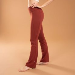 Spodnie Do Jogi Dynamicznej Damskie Flare Terakota. Brązowe spodnie materiałowe damskie KIMJALY, xs, bez wzorów, z elastanu, na jogę i pilates. W wyprzedaży za 99.99 zł.