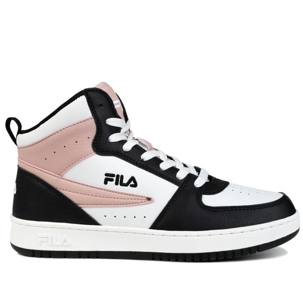 Buty damskie sportowe Fila LEVANTO MID TEENS. Białe obuwie sportowe damskie Fila, bez wzorów, trekkingowe. W wyprzedaży za 139.00 zł.