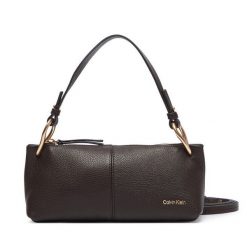 Torebka Calvin Klein. Brązowe torebki do ręki damskie Calvin Klein, bez wzorów, klasyczne, bez dodatków. Za 749.99 zł.
