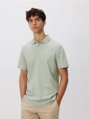 Koszulka polo regular fit - jasnozielony. Zielone koszulki polo męskie Reserved, l, bez wzorów, z bawełny, bez ramiączek. W wyprzedaży za 49.99 zł.