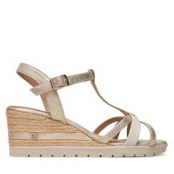 Espadryle s.Oliver. Żółte sandały damskie S.Oliver, bez wzorów, bez obcasa, bez zapięcia. Za 179.99 zł.