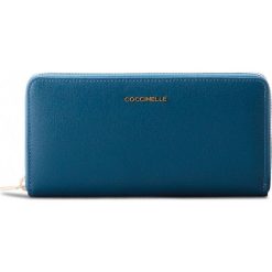 Duży Portfel Damski COCCINELLE - CW1 Metallic Saffiano E2 CW1 11 04 01 Saphir B02. Niebieskie portfele damskie Coccinelle, ze skóry. W wyprzedaży za 419.00 zł.