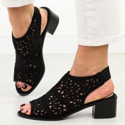 Czarne sandały damskie na obcasie Potocki 20331. Czarne sandały damskie POTOCKI, bez wzorów, ze skóry, bez obcasa, na obcasie, bez zapięcia. Za 159.00 zł.