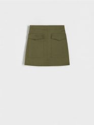 Spódnica cargo - zielony. Zielone spódnice damskie Reserved, l, bez wzorów, z bawełny, dopasowane. W wyprzedaży za 35.99 zł.