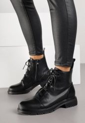 Czarne Skórzane Botki Typu Trzewiki Wioselle. Czarne botki damskie Renee, z jeansu, eleganckie, bez obcasa, na płaskiej podeszwie, bez zapięcia. Za 209.99 zł.