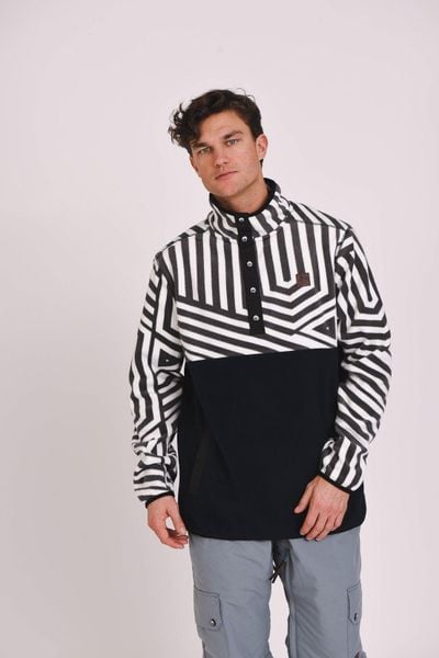 Bluza polarowa Fall Line w kolorze czarnym. Czarne bluzy męskie OOSC, na zimę, s, bez wzorów, z materiału, bez kaptura. Za 367.99 zł.