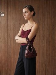 Cekinowa torebka - czerwony. Czerwone torebki do ręki damskie Sinsay, bez wzorów, bez dodatków. Za 32.99 zł.