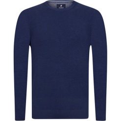 Sweter w kolorze granatowym. Niebieskie swetry przez głowę męskie Denim Culture, l, bez wzorów, z bawełny, bez kołnierzyka. W wyprzedaży za 149.95 zł.