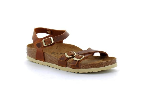 Klapki Birkenstock Kumba Brązowe Damskie. Brązowe klapki damskie Birkenstock, bez wzorów, z materiału, bez obcasa. Za 874.00 zł.