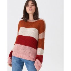 Sweter w kolorowe pasy - Paski. Szare swetry damskie House. Za 89.99 zł.