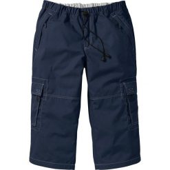 Spodnie 3/4 Loose Fit bonprix ciemnoniebieski. Niebieskie spodnie sportowe męskie bonprix, m, bez wzorów. Za 49.99 zł.