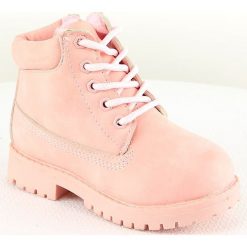 Botki w kolorze jasnoróżowym. Botki dziewczęce marki Rock & Joy. W wyprzedaży za 77.95 zł.
