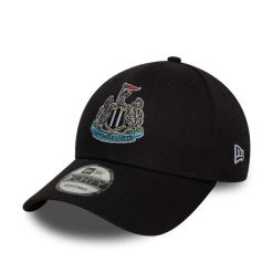 Czapka z daszkiem Newcastle United Core 9Forty. Czarne czapki i kapelusze męskie New Era, bez wzorów, sportowe. Za 160.50 zł.