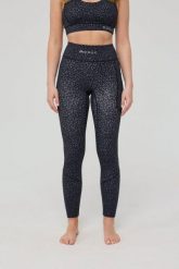 Legginsy Infinite High Waisted - Czarny Leopard. Czarne legginsy sportowe damskie OOSC, s, bez wzorów, z materiału, z podwyższonym stanem, długie, do biegania. Za 245.99 zł.