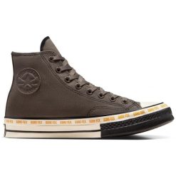 Buty sportowe Converse Chuck 70 GORE TEX Waterproof. Brązowe obuwie sportowe damskie Converse, bez wzorów, z gore-texu, sportowe, bez zapięcia. Za 548.05 zł.