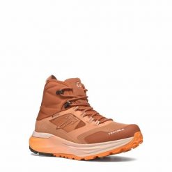 Damskie buty trekkingowe Tecnica Agate S Mid. Brązowe obuwie sportowe damskie TECNICA, trekkingowe. W wyprzedaży za 853.00 zł.