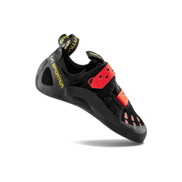 Buty wspinaczkowe La Sportiva Tarantula. Czerwone buty sportowe męskie La Sportiva, bez zapięcia, wspinaczkowe. Za 414.99 zł.