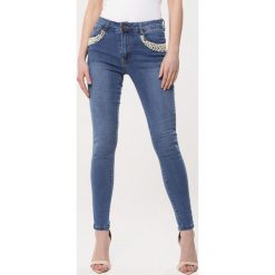 Niebieskie Jeansy Tips. Niebieskie jeansy damskie Born2be. Za 49.99 zł.