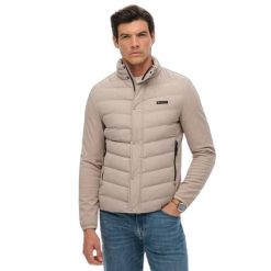 Kurtka Superdry Storm Popper. Brązowe kurtki męskie Superdry., m, z aplikacjami, z softshellu, eleganckie, bez kaptura. Za 451.50 zł.