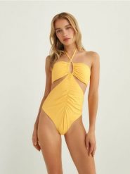 Jednoczęściowy kostium kąpielowy - jasnopomarańczowy. Brązowe kostiumy jednoczęściowe damskie Reserved, bez wzorów, z poliamidu. W wyprzedaży za 59.99 zł.