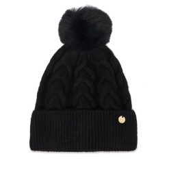 Czapka Guess. Czarne czapki i kapelusze damskie Guess, na zimę, z aplikacjami. Za 154.99 zł.