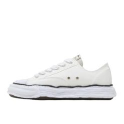 Maison Mihara Yasuhiro Peterson 23 OG Sole Canvas Low White. Białe trampki i tenisówki damskie Converse, bez wzorów, bez zapięcia. Za 1,441.70 zł.
