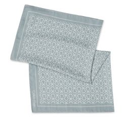 Chusta Calvin Klein. Szare szaliki i chusty damskie Calvin Klein, bez wzorów. Za 289.99 zł.
