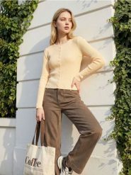 Wiskozowy kardigan - żółty. Żółte kardigany damskie Sinsay, l, bez wzorów, z wiskozy. Za 39.99 zł.