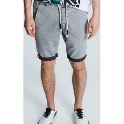 Jeansowe szorty ze sznurkiem - Jasny szary. Szorty męskie marki Cropp. Za 95.99 zł.