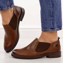 Brązowe skórzane Polskie półbuty damskie Gregors 1156. Brązowe półbuty damskie GREGORS, na wiosnę, bez wzorów, z jeansu, biznesowe, z okrągłym noskiem, bez obcasa, na płaskiej podeszwie, bez zapięcia. Za 379.00 zł.