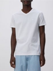 T-shirt slim z dodatkiem lyocellu - biały. Białe t-shirty męskie Reserved, l, bez wzorów, z bawełny, bez kołnierzyka. W wyprzedaży za 59.99 zł.