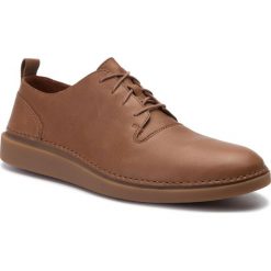 Półbuty CLARKS - Hale Lace 261393487 Tan Leather. Brązowe półbuty na co dzień męskie Clarks, ze skóry, bez zapięcia. W wyprzedaży za 239.00 zł.