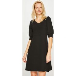 Trendyol - Sukienka. Brązowe sukienki damskie Trendyol, z poliesteru, casualowe. Za 59.90 zł.