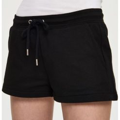 Dresowe szorty - Czarny. Szorty damskie marki Sinsay. Za 29.99 zł.