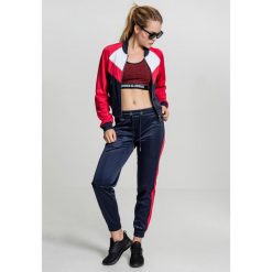 Parka dla kobiet Urban Classic raglan. Czerwone kurtki damskie Urban Classics, na zimę, bez wzorów, bez kaptura. Za 191.00 zł.