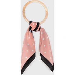 Moschino - Apaszka. Czerwone szaliki i chusty damskie MOSCHINO, bez wzorów, z jedwabiu. Za 299.90 zł.