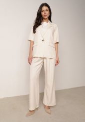 Beżowy Garniturowy Komplet Marynarka na Krótki Rękaw i Szerokie Spodnie Amalilia. Brązowe spodnie materiałowe damskie Born2be, s, bez wzorów, z szyfonu. Za 229.99 zł.